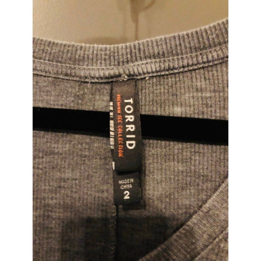 Torrid size 2 premium tee collection shirt - Picture 2 of 3